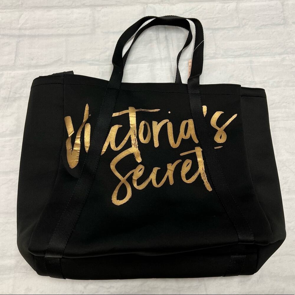 Victoria’s Secret Insulated Tote $78 NWT
